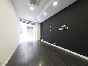 Retail in Figueres, Gerona to rent Interior Photo- Image 1 of 19