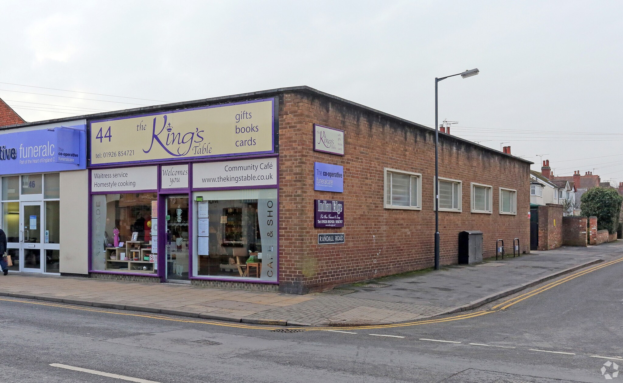 44 Warwick Rd, Kenilworth to rent Building Photo- Image 1 of 4