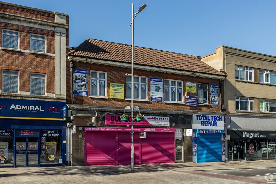 137 Broadway, Bexleyheath for sale - Primary Photo - Image 1 of 1