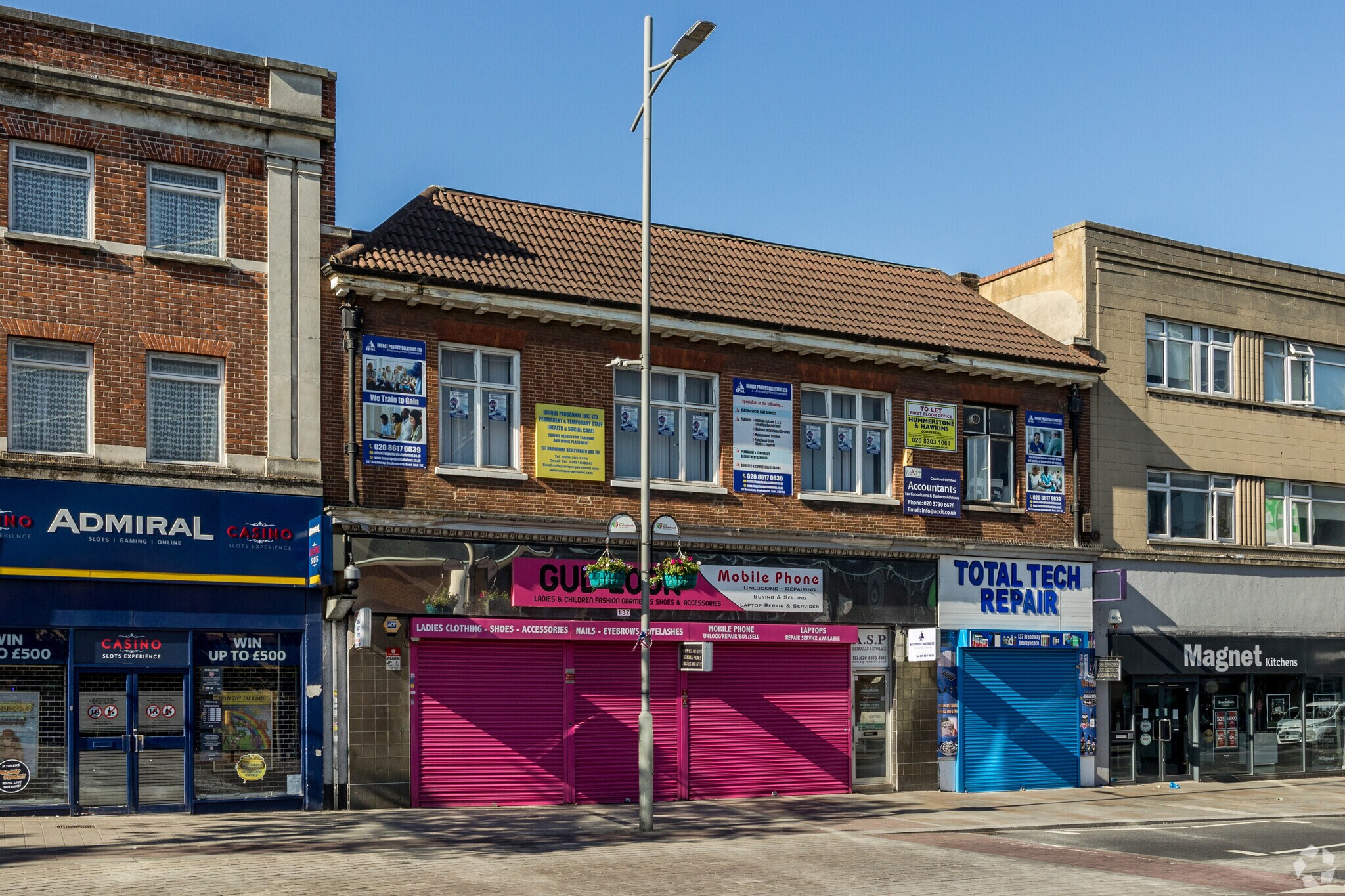 137 Broadway, Bexleyheath for sale Primary Photo- Image 1 of 1