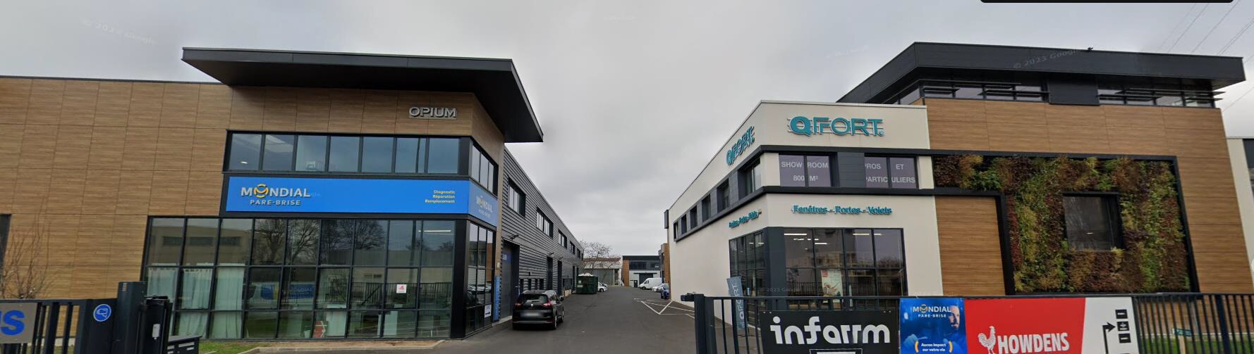 Light Industrial in Villeneuve-la-Garenne to rent Building Photo- Image 1 of 32