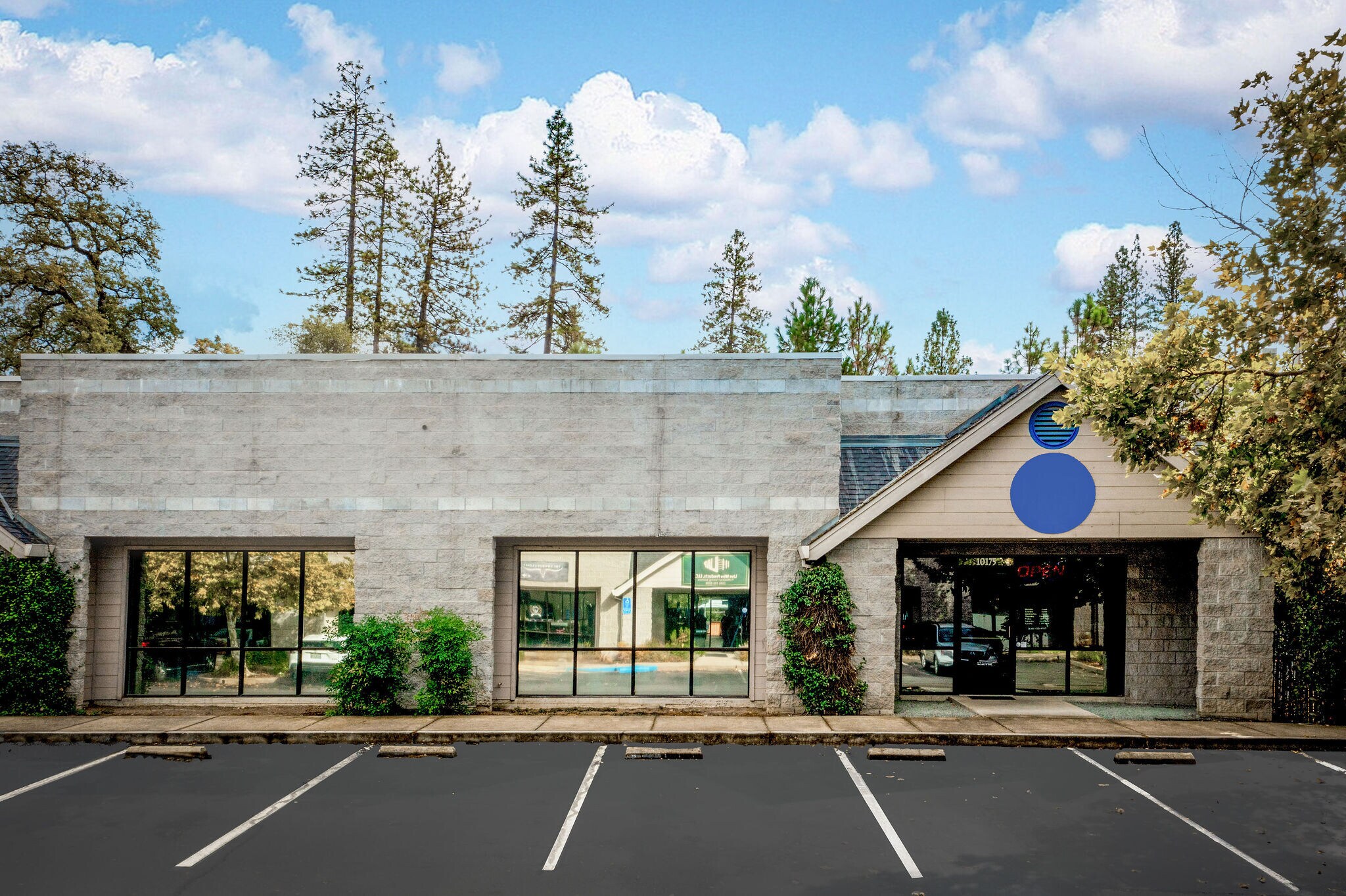 10175-10183 Commercial Ave, Penn Valley, CA for sale Primary Photo- Image 1 of 1