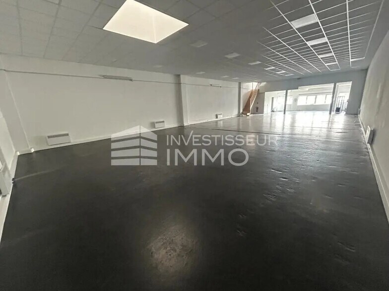 Industrial in SAINT-OUEN-L'AUMONE to rent - Interior Photo - Image 3 of 5