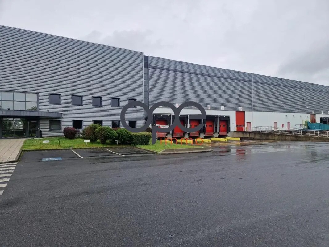 Industrial in Mitry-Mory to rent Building Photo- Image 1 of 14