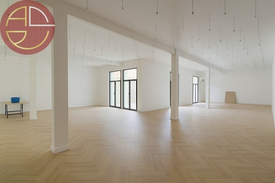 Office in Toulouse for sale - Interior Photo - Image 2 of 4