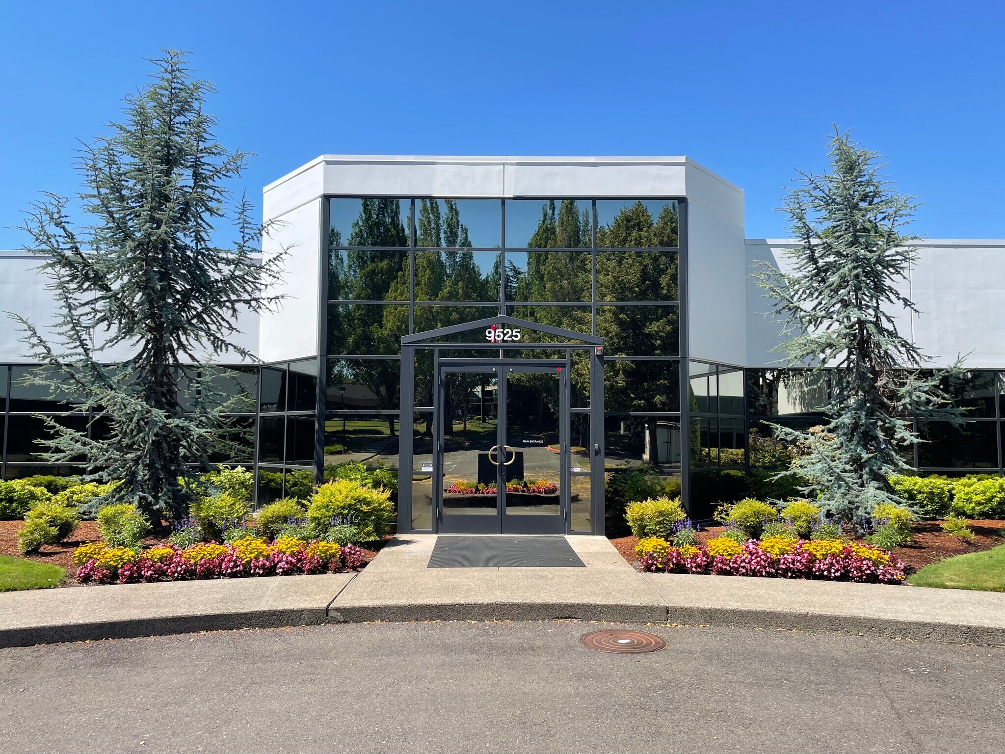 9505-9595 SW Gemini Dr, Beaverton, OR for sale Primary Photo- Image 1 of 1