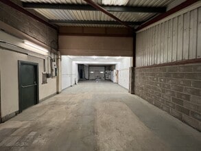 Lyncastle Way, Warrington to rent Interior Photo- Image 2 of 4