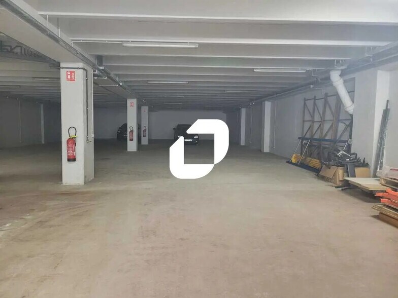 Light Industrial in Palaiseau to rent - Building Photo - Image 3 of 8