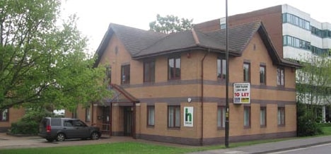 6-8 London Rd, Crawley for sale Primary Photo- Image 1 of 1