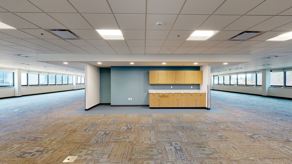 2900 37th St, Rochester, MN to rent - Matterport 3D Scan - Image 3 of 35