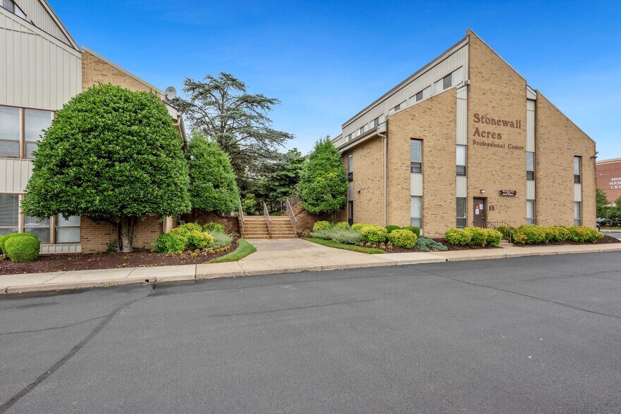 85698573 Sudley Rd, Manassas 20110 UK