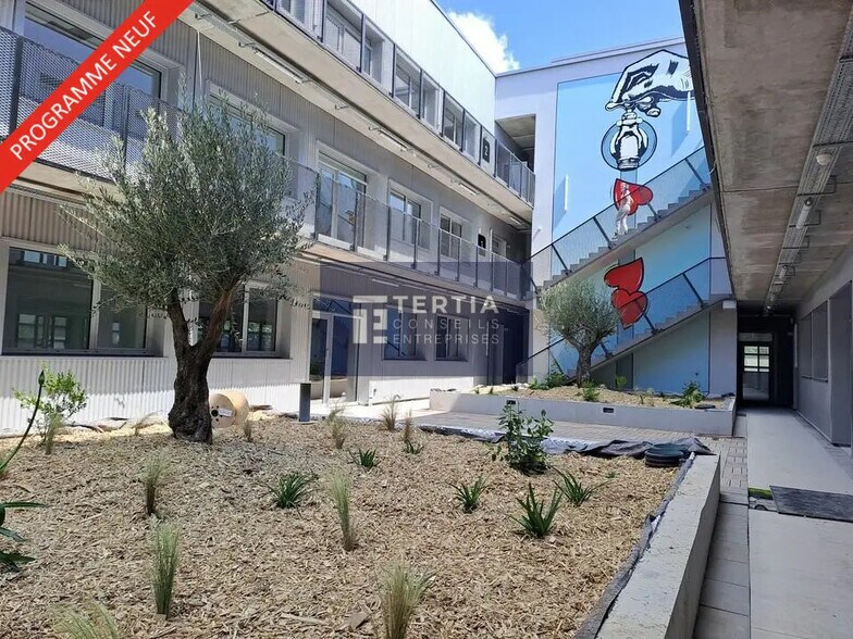 Office in Montpellier to rent - Building Photo - Image 3 of 9