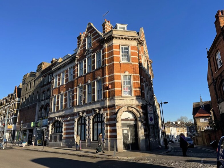 74-78 Kilburn High Rd, London for rent - Building Photo - Image 1 of 4