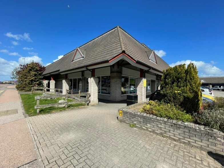 Constitution St, Inverurie to rent - Building Photo - Image 1 of 3