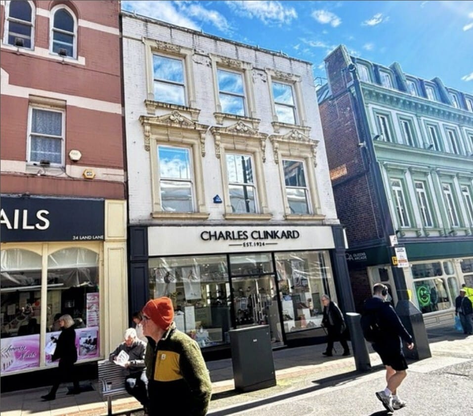 32 Lands Ln, Leeds to rent Building Photo- Image 1 of 5