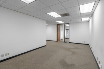 200 E Sandpointe Ave, Santa Ana, CA for rent Interior Photo- Image 1 of 4