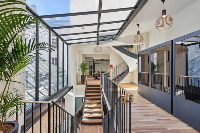 Coworking  - Jusqu'à 28 postes