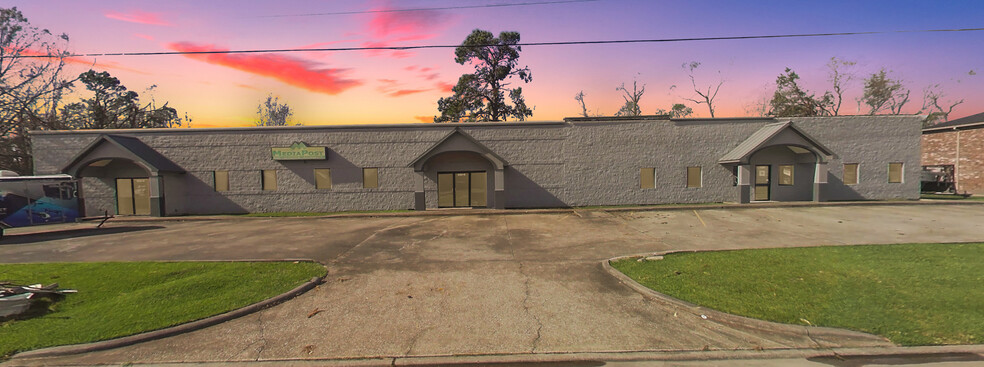 635 Petro Point Dr, Lake Charles, LA for sale - Building Photo - Image 1 of 24