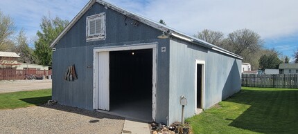 311 S 3rd St, Manhattan, MT for rent Building Photo- Image 1 of 4