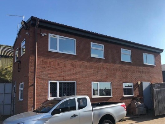 33b Waterloo Industrial Estate, Alcester for sale Primary Photo- Image 1 of 1