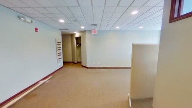 1900 Hollister Dr, Libertyville, IL for rent - Commercial Listing Video 