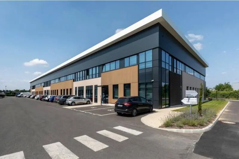 Office in Gennevilliers to rent Building Photo- Image 1 of 9