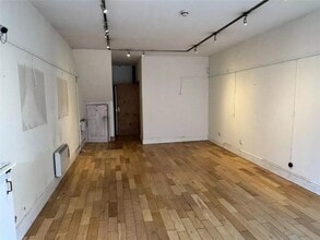 54 Lee Ln, Bolton to rent Interior Photo- Image 2 of 3