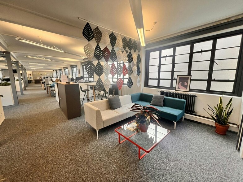 5-6 Underhill St, London to rent - Building Photo - Image 2 of 18