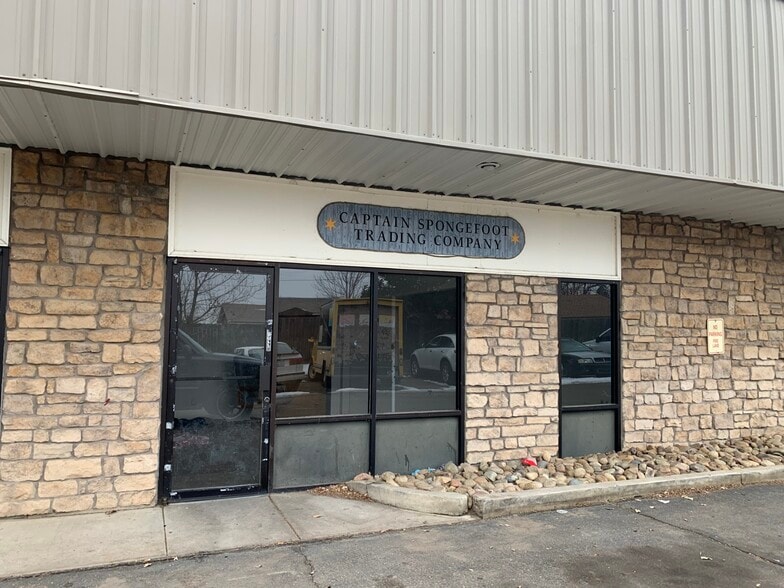 2200 Chambers Rd, Aurora, CO to rent - Building Photo - Image 2 of 19