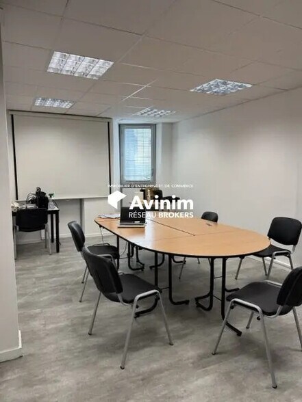 Office in Avignon to rent - Interior Photo - Image 3 of 8