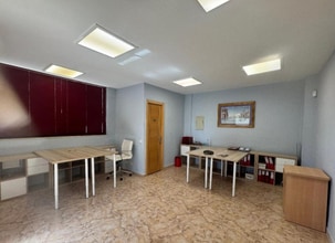 Office / Retail in Madrid, Madrid to rent Interior Photo- Image 2 of 6