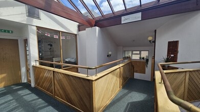 Duke St, Dartmouth to rent Interior Photo- Image 1 of 3