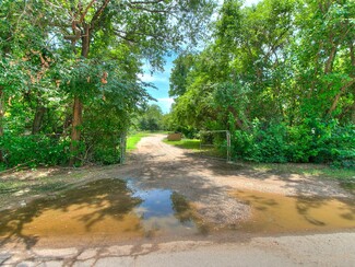 More details for 2212 Briggs St, Norman, OK - Land for Rent