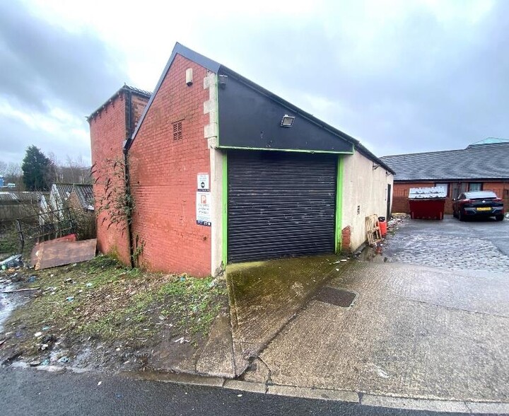 Whalley Range, Blackburn to rent - Building Photo - Image 2 of 4