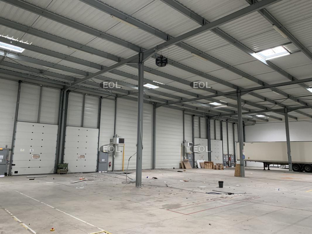 Industrial in Moissy-Cramayel to rent Interior Photo- Image 1 of 10