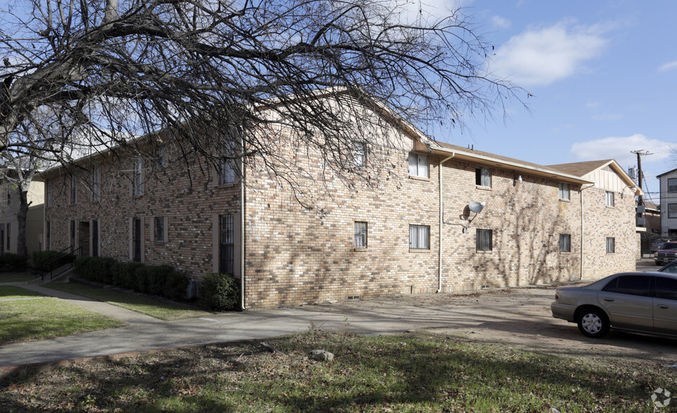 816 N Lancaster Ave, Dallas, TX for sale - Primary Photo - Image 1 of 5