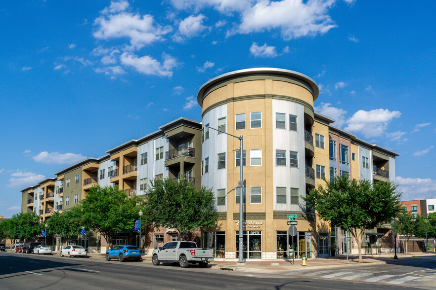 600 Franklin Ave, Waco, TX for rent - Building Photo - Image 1 of 11