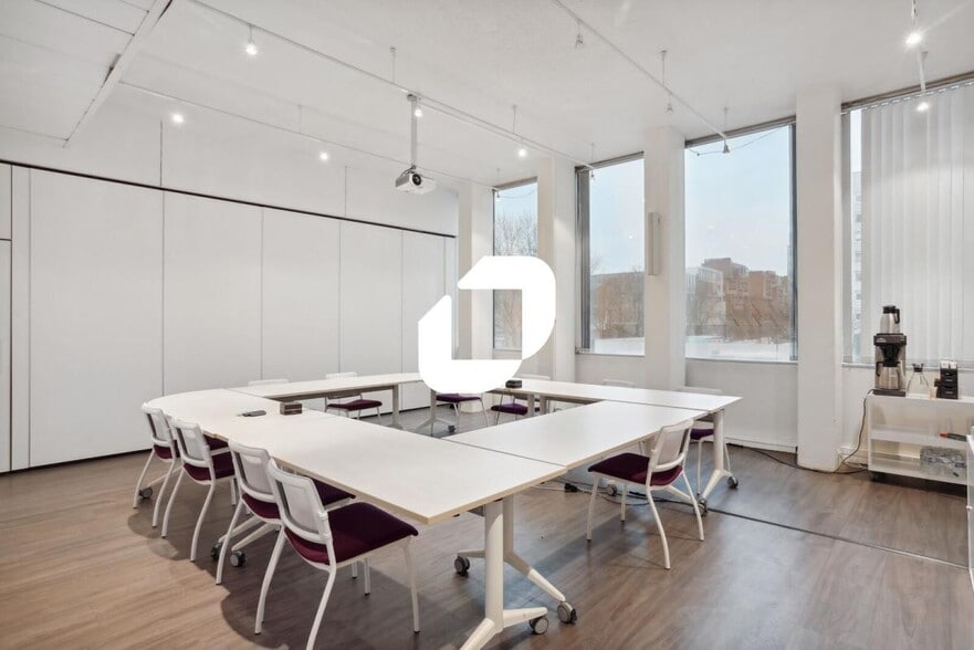 Office in Pantin for sale - Interior Photo - Image 1 of 15