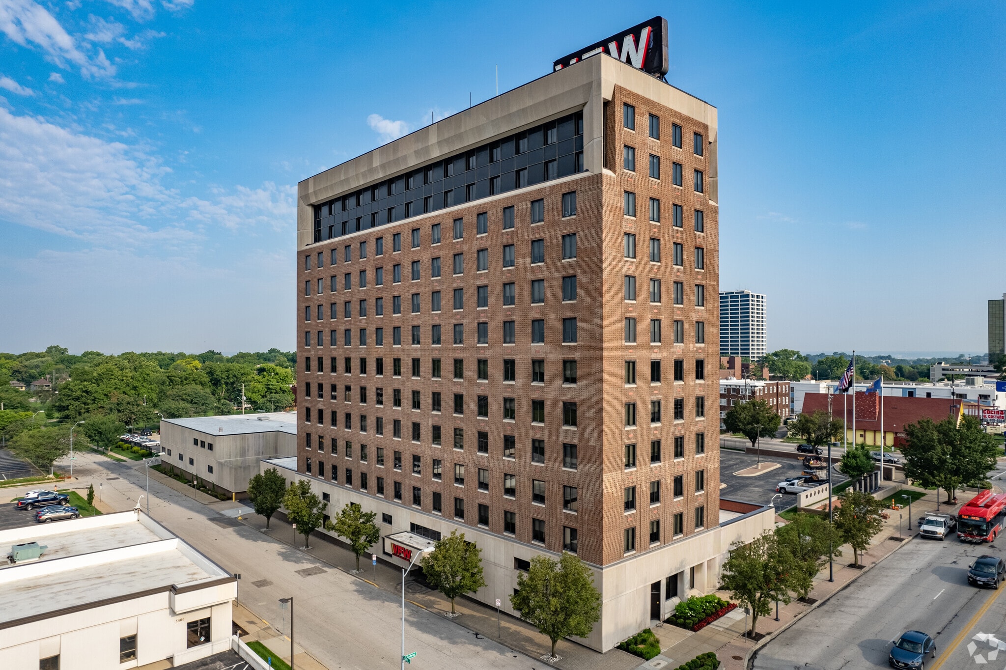 406 W 34th St, Kansas City, MO to rent Building Photo- Image 1 of 5