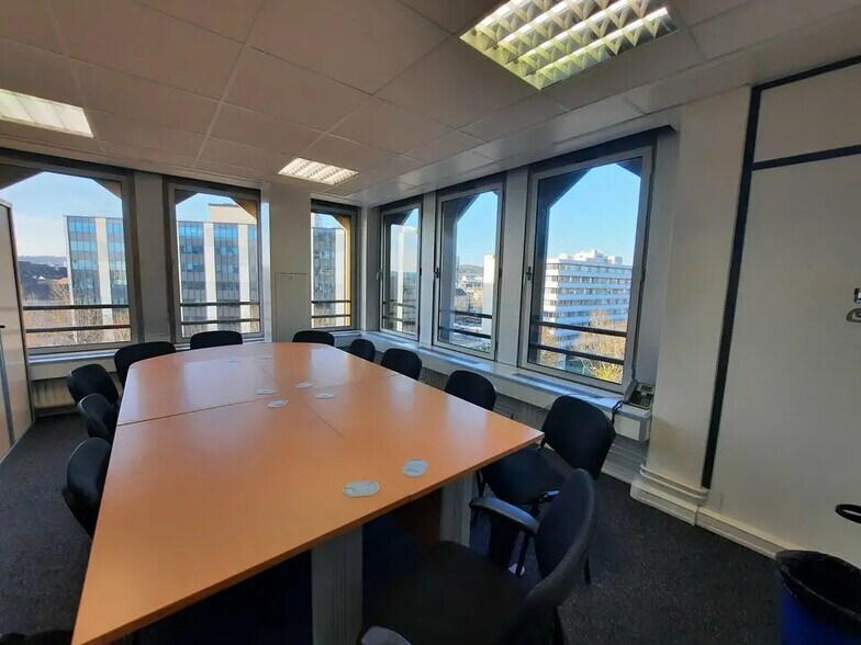 Office in Rouen to rent - Interior Photo - Image 3 of 13