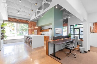 1931 H St, Sacramento, CA to rent Building Photo- Image 1 of 19