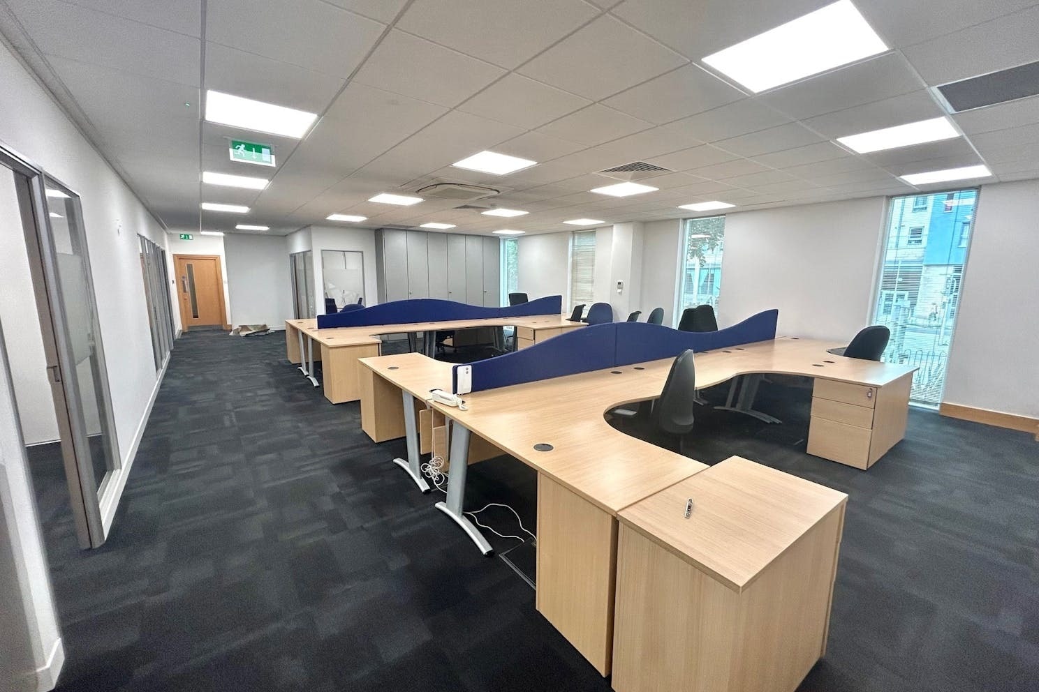 61 Chertsey Rd, Woking to rent Interior Photo- Image 1 of 6