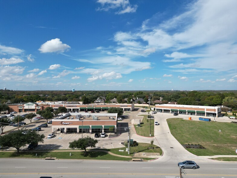 300 Grapevine Hwy, Hurst, TX for rent - Building Photo - Image 3 of 7