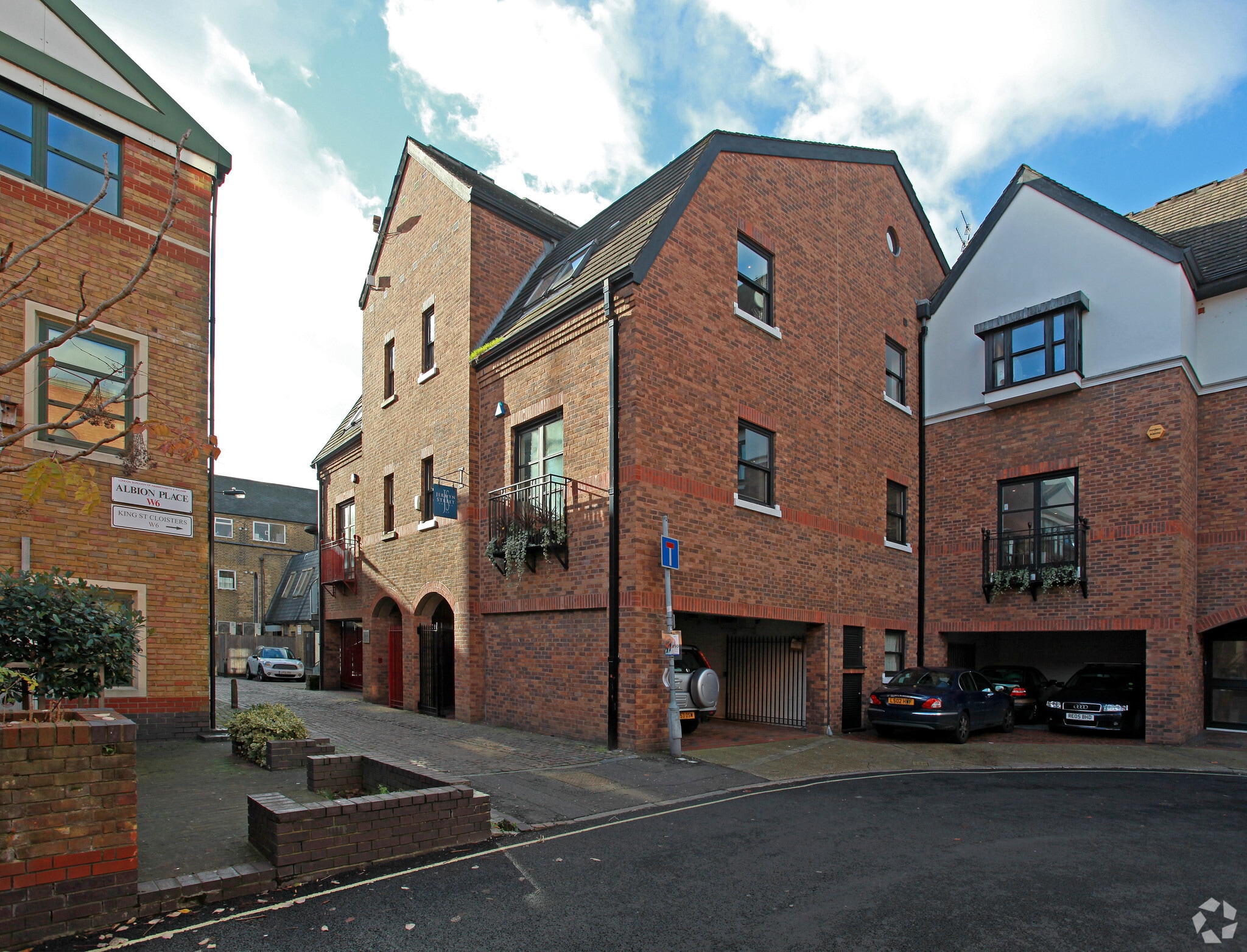 34-36 Galena Rd, London to rent Primary Photo- Image 1 of 6