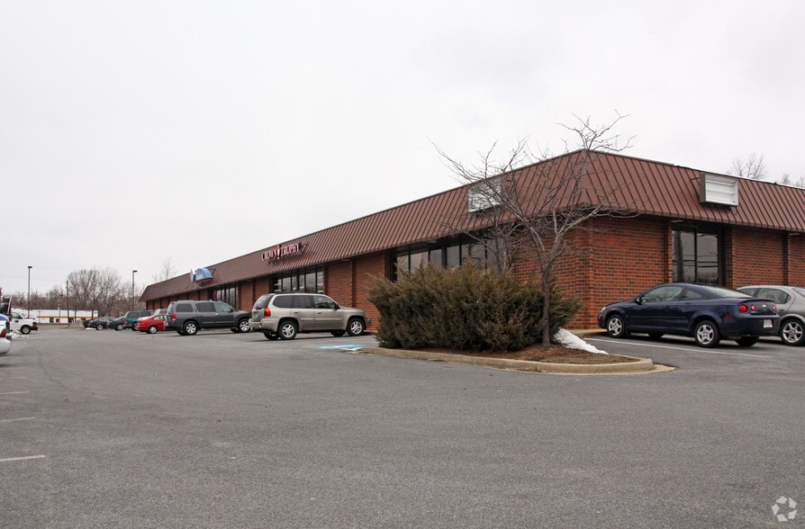 2252-2266 Crain Hwy, Waldorf, MD to rent - Building Photo - Image 1 of 2
