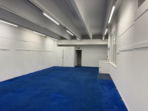 Institute Ln, Alfreton to rent Interior Photo- Image 1 of 6