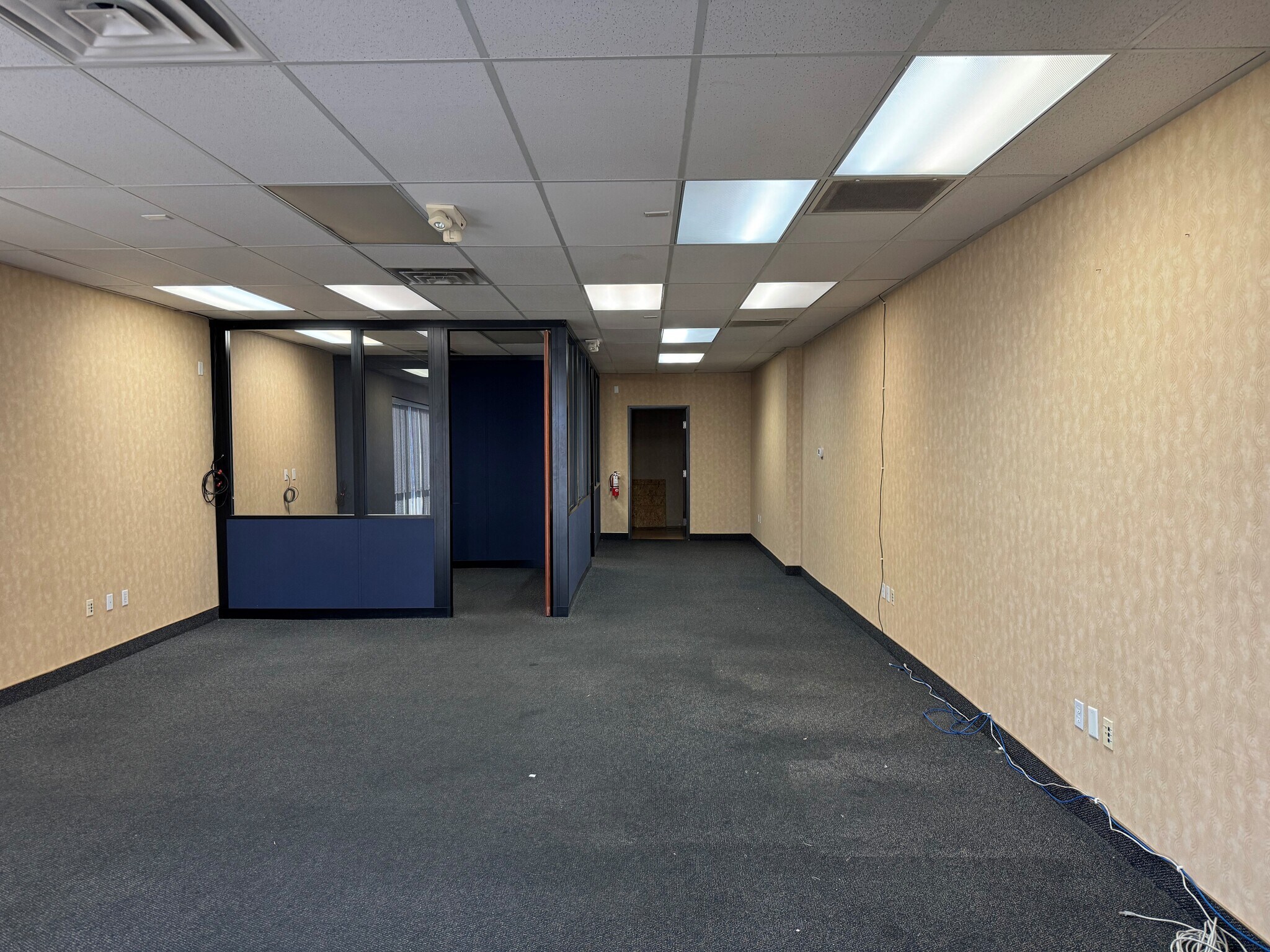 2833-2949 E Desert Inn Rd, Las Vegas, NV to rent Building Photo- Image 1 of 5