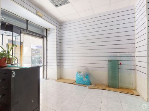 Madrid, MAD 28012 - Unit Puerta LC, Esc. 1 -  - Interior Photo - Image 2 of 5