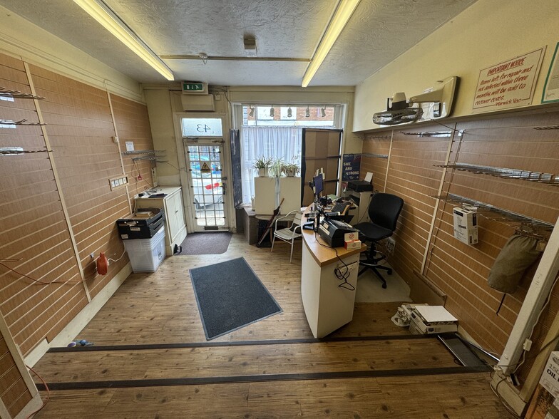 43 Smith St, Warwick for sale - Building Photo - Image 2 of 17