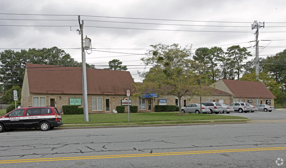 525-537 N Great Neck Rd, Virginia Beach, VA for rent - Building Photo - Image 1 of 7